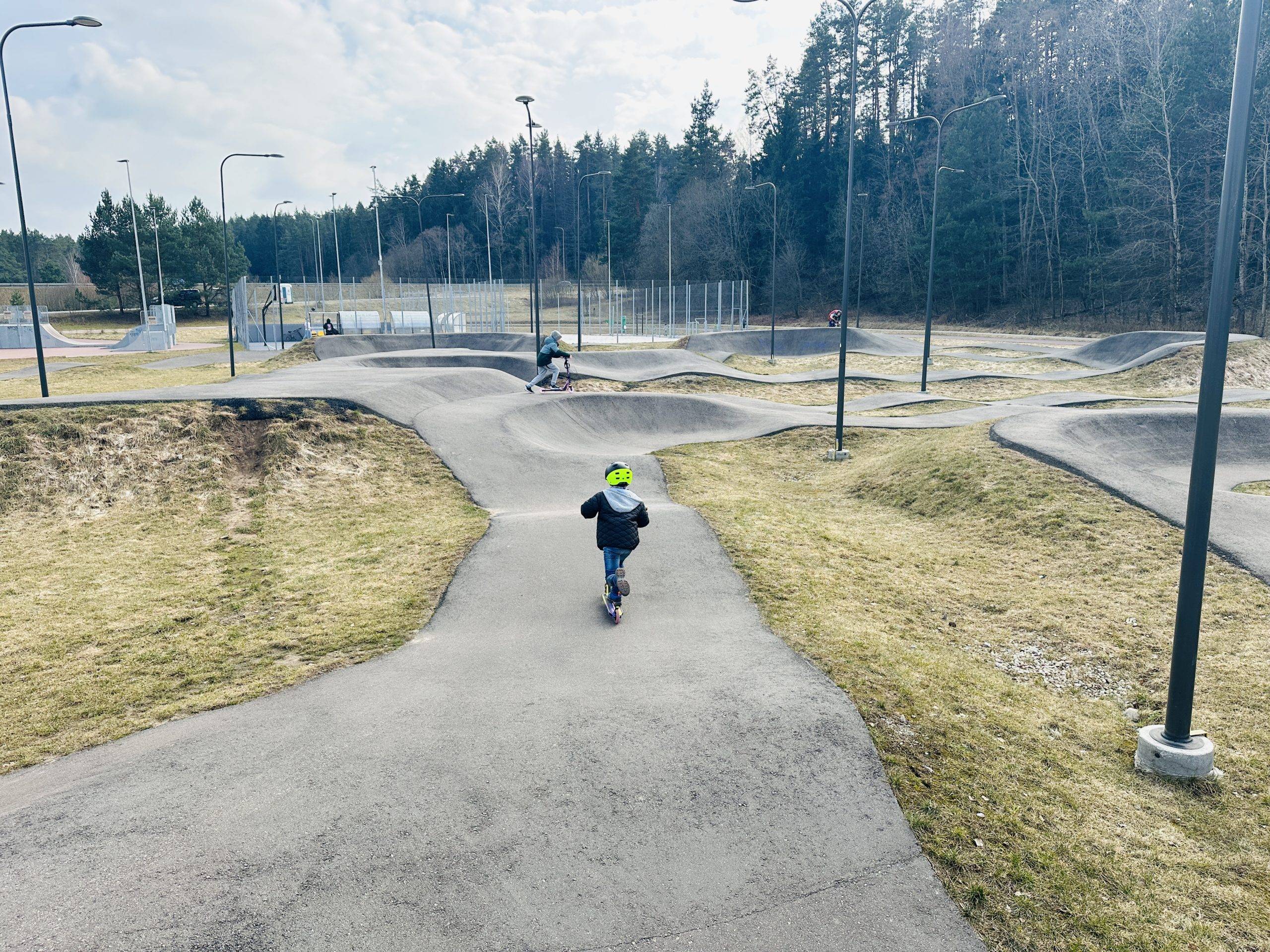 Nemenčinės žaidimų aikštelė